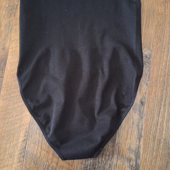 SOLD Women's Black Shapewear Bodysuit Tummy Control - Square Neck Size LARGE - Picture 4 of 9